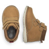 Botines Chicco Fabel ocre con doble velcro, cuello acolchado y suela flexibl