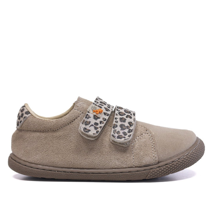 Zapatos Vulladi beige de aspecto ante con doble velcro de estampado leopardo - Querol online
