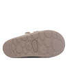 Zapatos Vulladi beige de aspecto ante con doble velcro de estampado leopardo