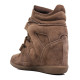 Botines Querol de mujer marrones de ante con cuña interior y velcros - Querol online