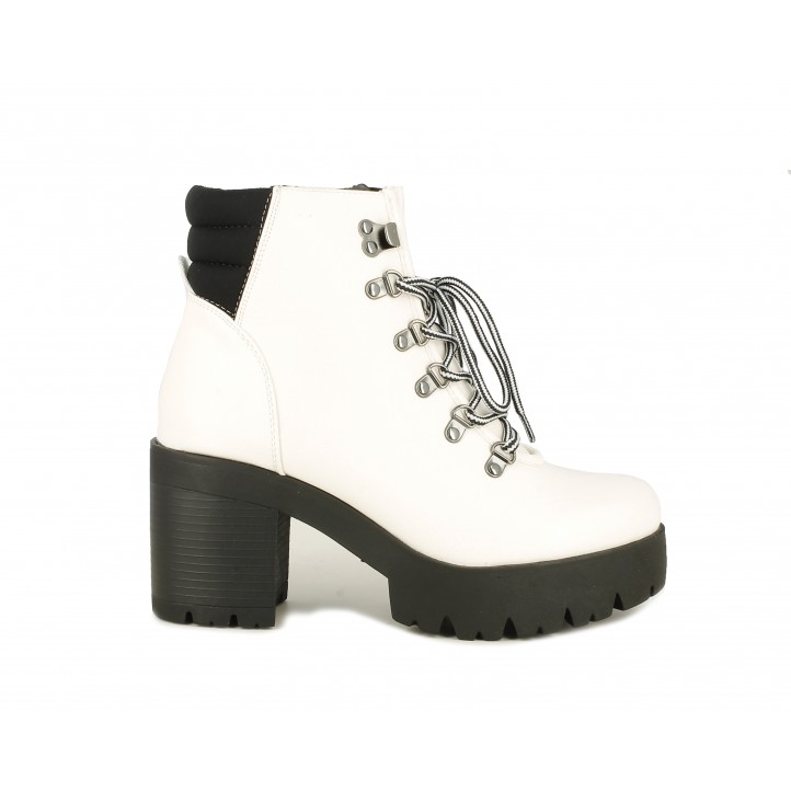 Zapatos tacón Owel blancas con suela negra y cordones