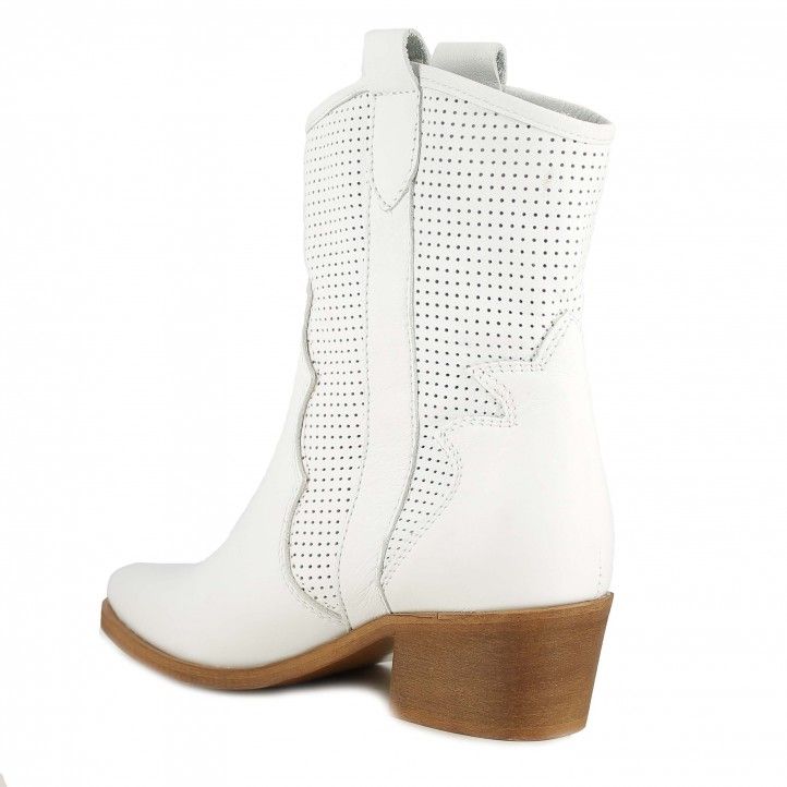 Botins de taló Redlove blanques amb detalls calats en la canya - Querol online