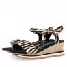 Sandalias cuña Gioseppo con print de cebra y cuña Hardee