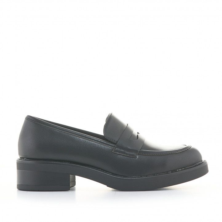 Zapatos tacón D'Angela negros estilo mocasín