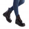 Botines plataforma Xti negros de cordones con detalles rojos
