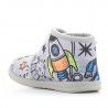 Zapatillas casa Vul·ladi grises con estampado espacial y velcro